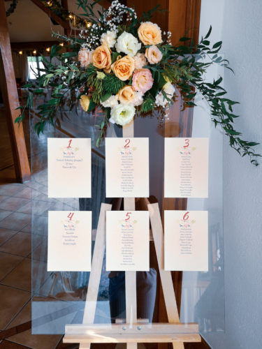 lista gości, dekoracja kwiatowa